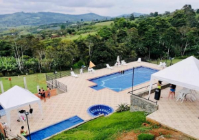 Buen Vivir Restrepo a 30 minutos Lago Calima